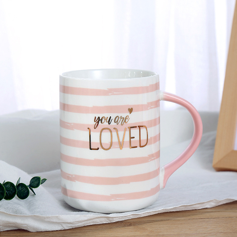 New cute ceramic mugs, simple coffee cups, customizable logo advertising gifts, water cups, factory direct sales Application Scenario
