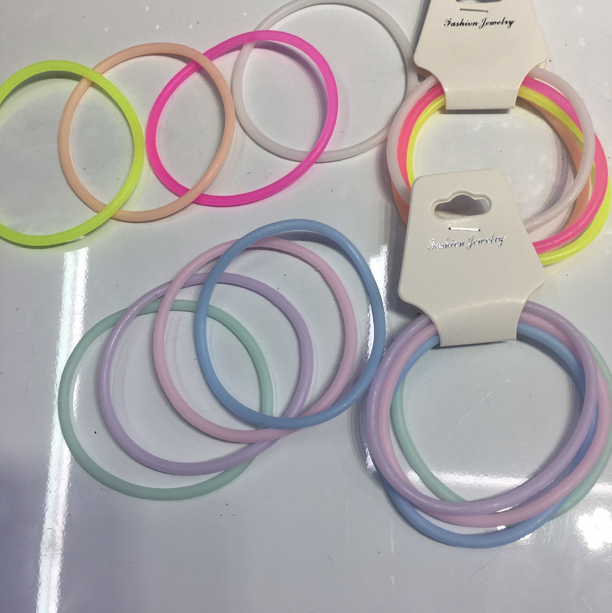 Mosquito repellent bracelet
