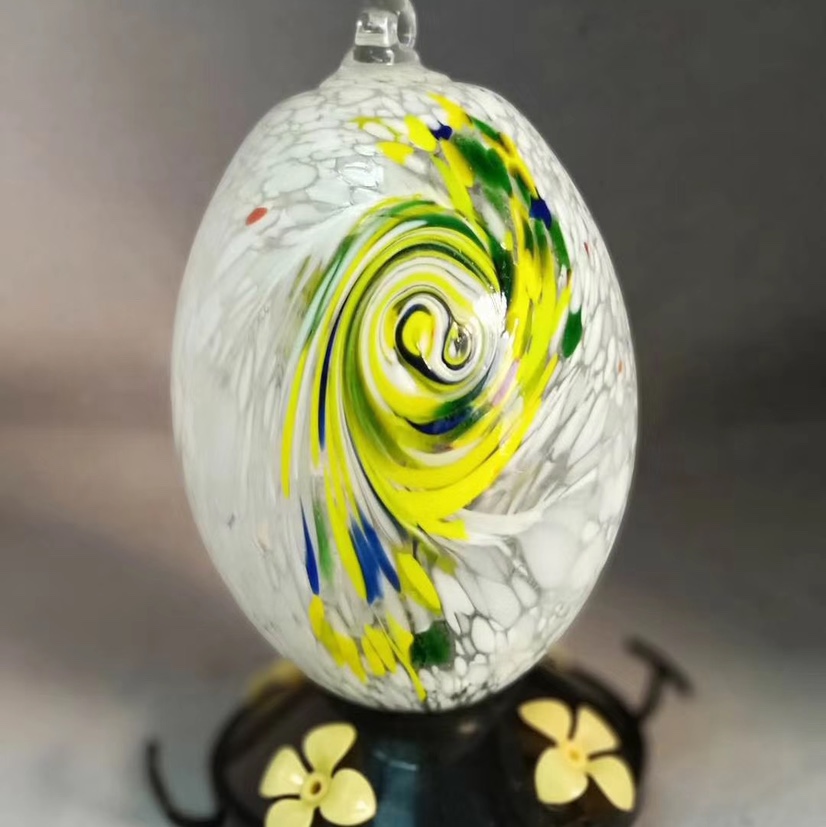 Bird feeder thumbnail