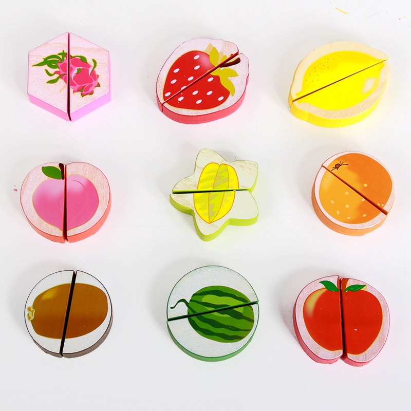 Wooden toys with flat fruits are fun and colorful, which can exercise babies' hand-eye coordination and visual ability, cultivate logical thinking ability, and exercise early education enlightenment training. It is a parent-child game Application Scenario