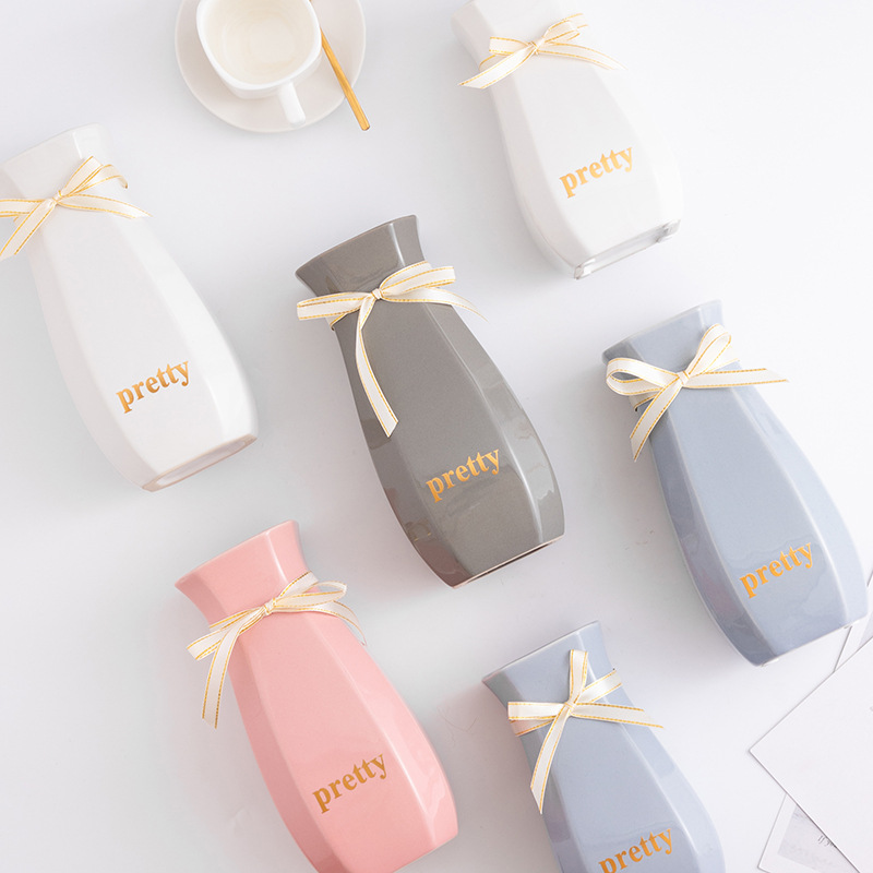 Cute vase with words Specification image