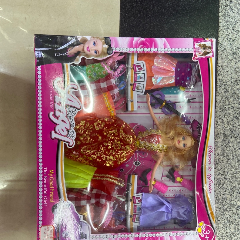 盒子规格38✖️32.5厘米，衣服款式混装，随机发，一件起订