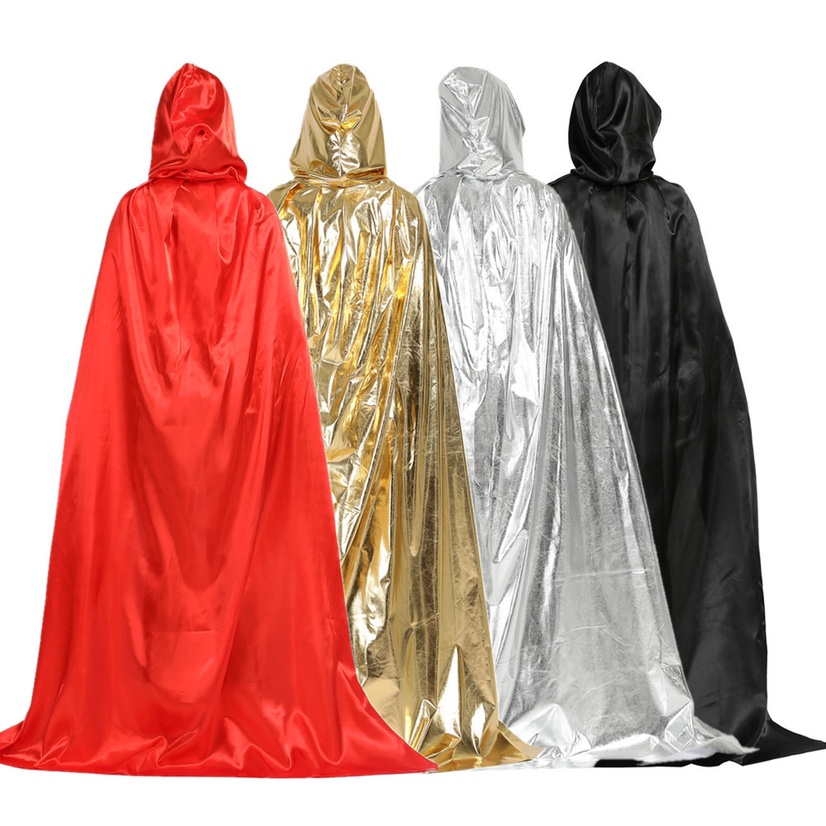 The Halloween costume of the Grim Reaper, a bright cloth cape and cloak, is presented by a terrifying wizard dressed in golden and black adult costumes