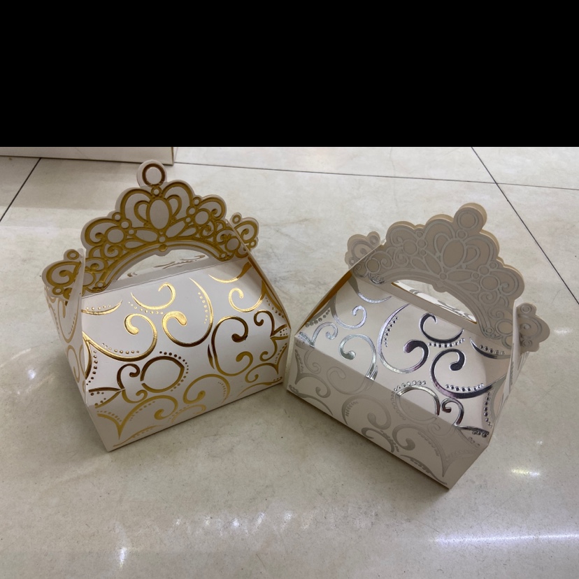 礼品盒 包装盒  纸盒