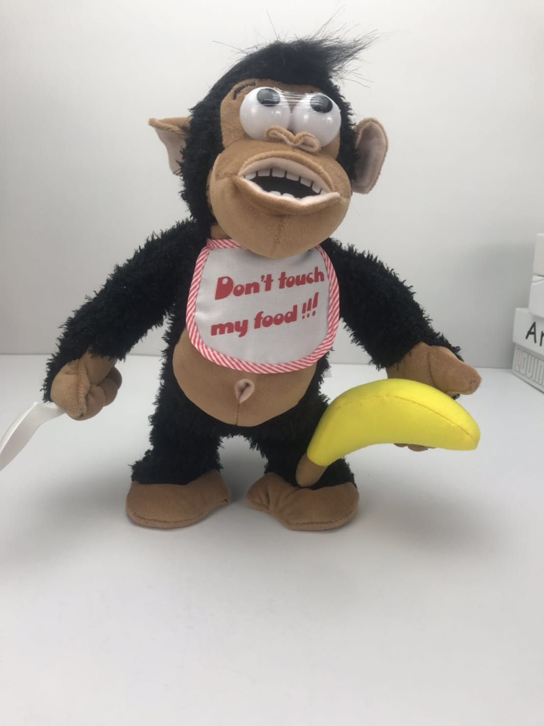 Banana monkey, magnetically controlled details Picture