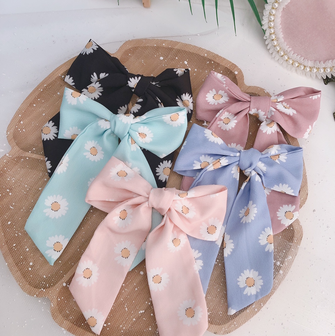 Small Cute Bow Girl Spring Clip Bow Streamer Back Of Head Clip Top Clip Hair Accessories details Picture