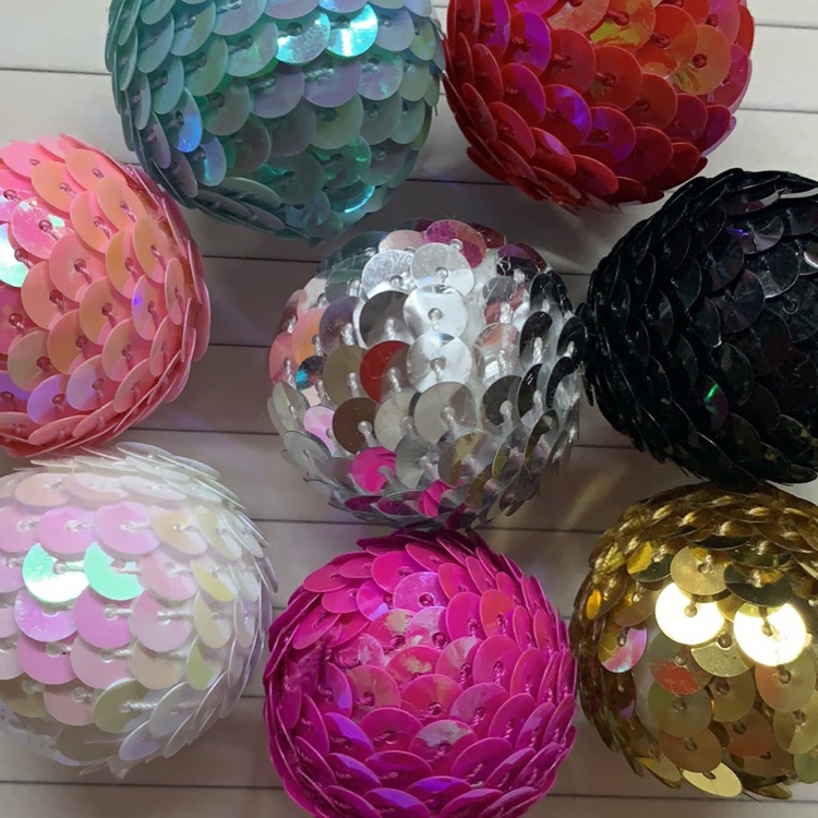 40 sequins yuan ball thumbnail
