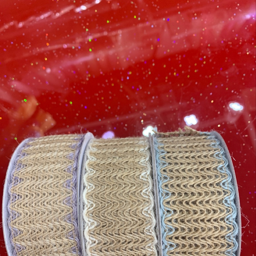 3. 8 Linen with colored edges thumbnail