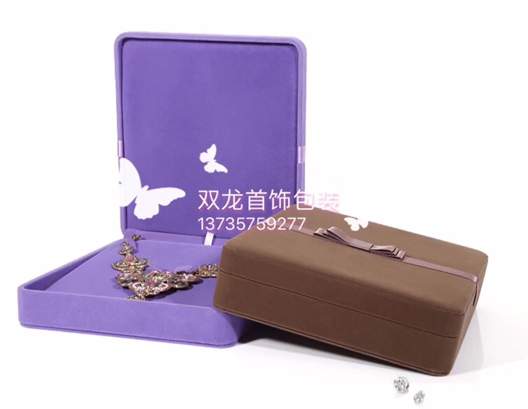 Rounded corner and flowered corner velvet box, necklace box, high-end jewelry storage box, set box, ring box, pendant box, necklace box, jewelry box, gift box, packaging box, watch box, various jewelry display props Application Scenario