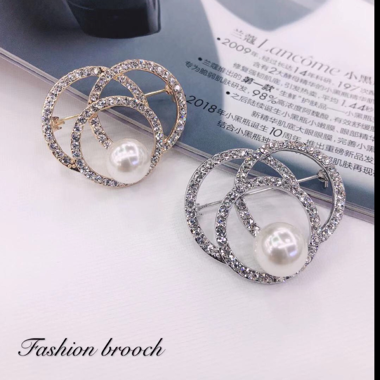 Fine high-end coat brooch clothing accessories