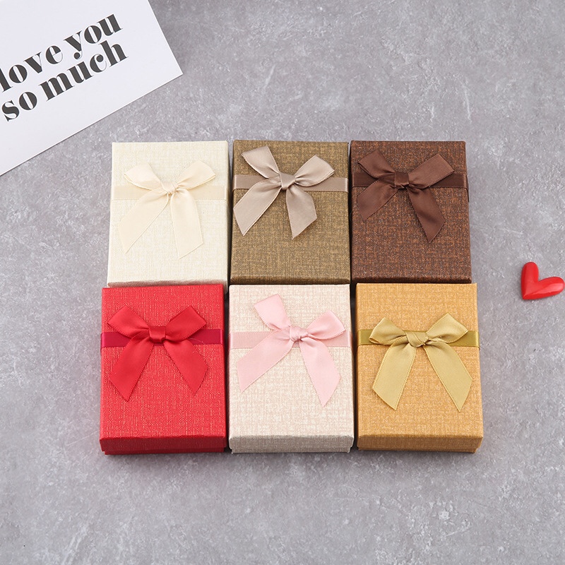 Korean version of jewelry packaging box cloth decorative goods box earrings earrings earrings locket bracelet pendant necklace box spot wholesale