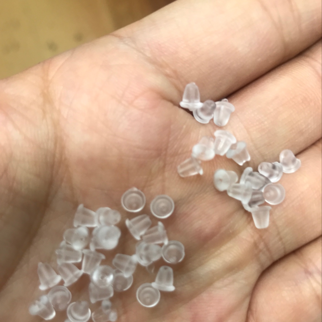 耳塞/塑料耳塞/耳针塞产品图