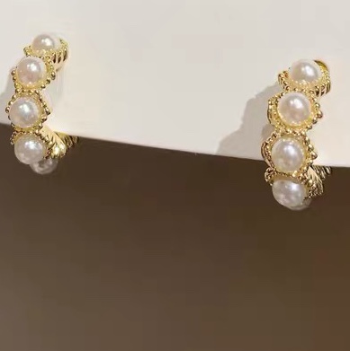 铜饰