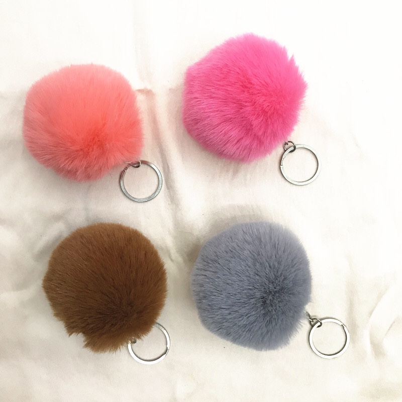 Best-selling hairball keychains, bags, pendants, plush toys, figurines, dolls, gifts, gift boxes, clothing accessories Application Scenario