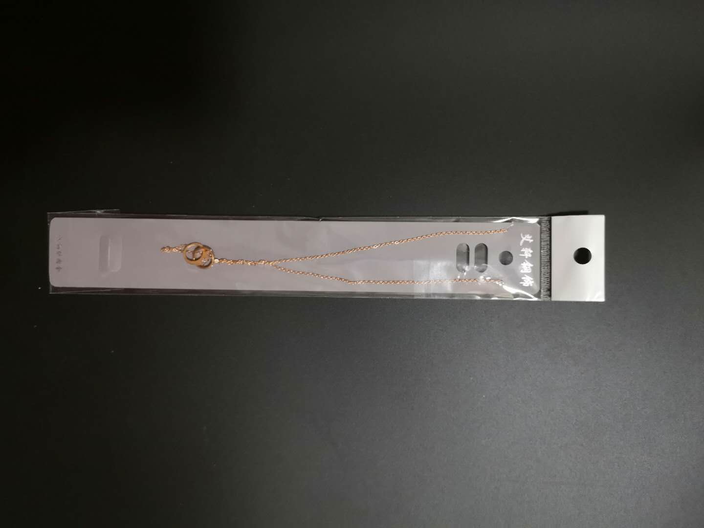 Meiduo titanium steel necklaces come in 11 different styles. Please refer to the pictures for reference. There are more actual varieties Item Picture