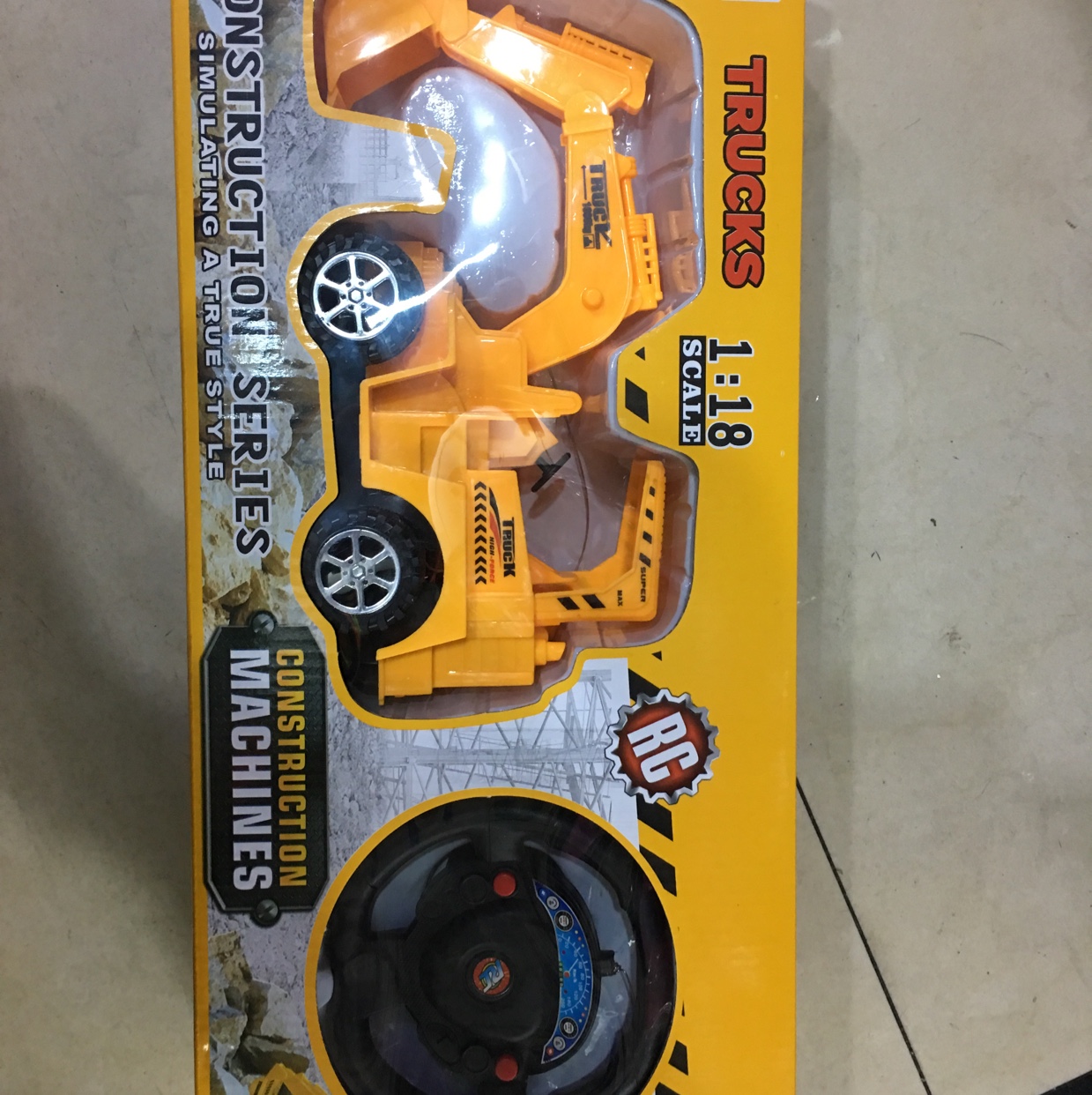 Remote-controlled engineering vehicle
