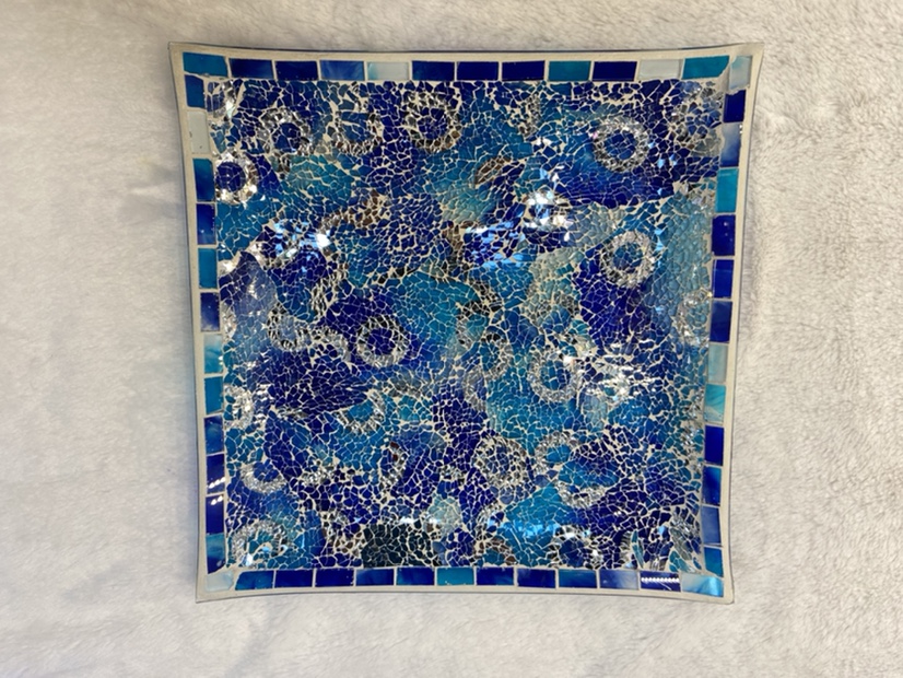 Mosaic glass square plate