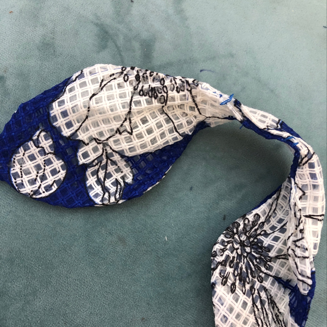 Retro blue and white navy style hair band is a must-have on Instagram. It's a refreshing and cute summer accessory that goes well with everything