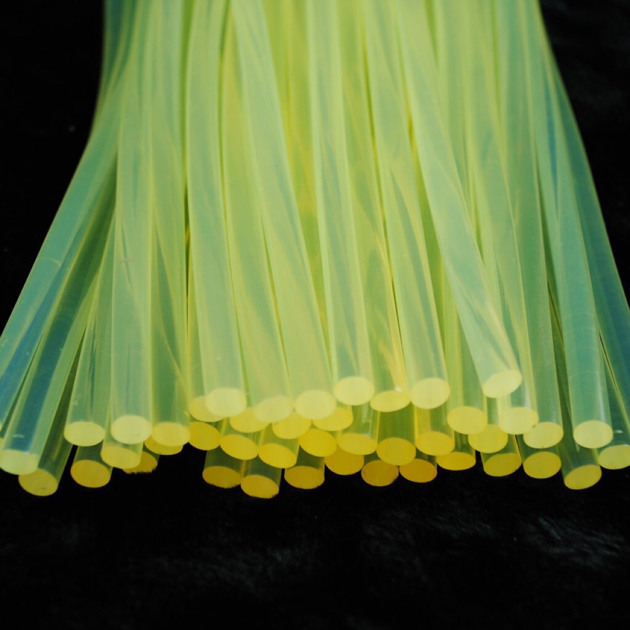7mm/11mm hot melt adhesive bar, high viscosity thumbnail