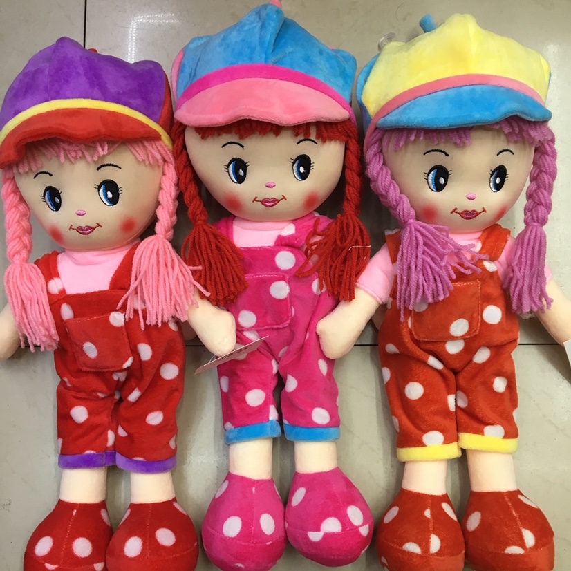 Plush toys, figurines, and stuffed dolls are girls' favorite new styles