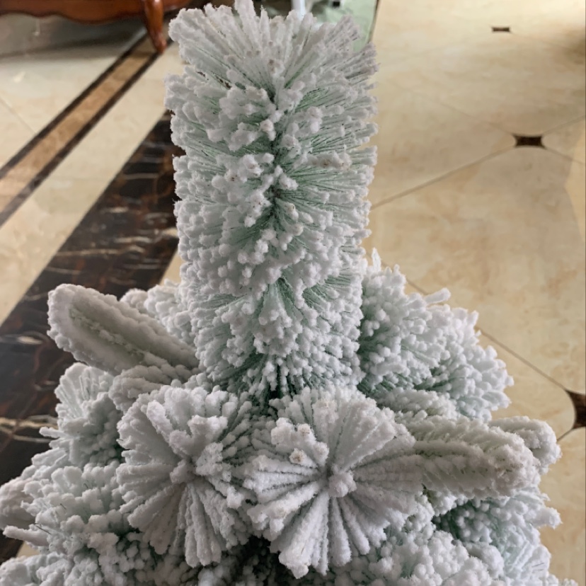 Yiyang Christmas Craft 1.5-meter flocking pine needle trees without red fruits, 150 iron-footed trees Specification image