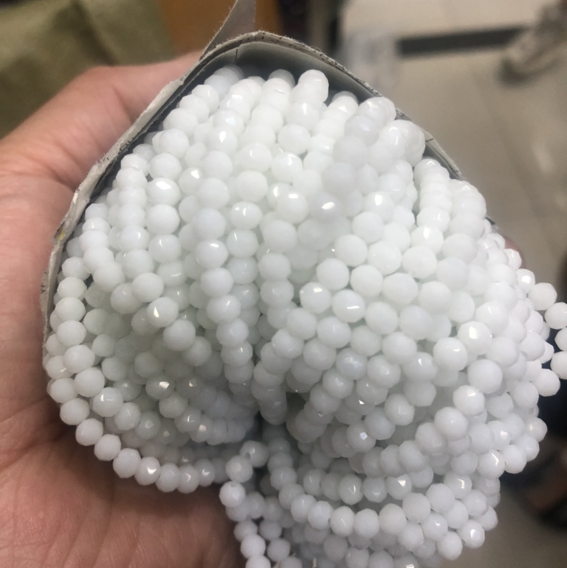4 # white porcelain thumbnail