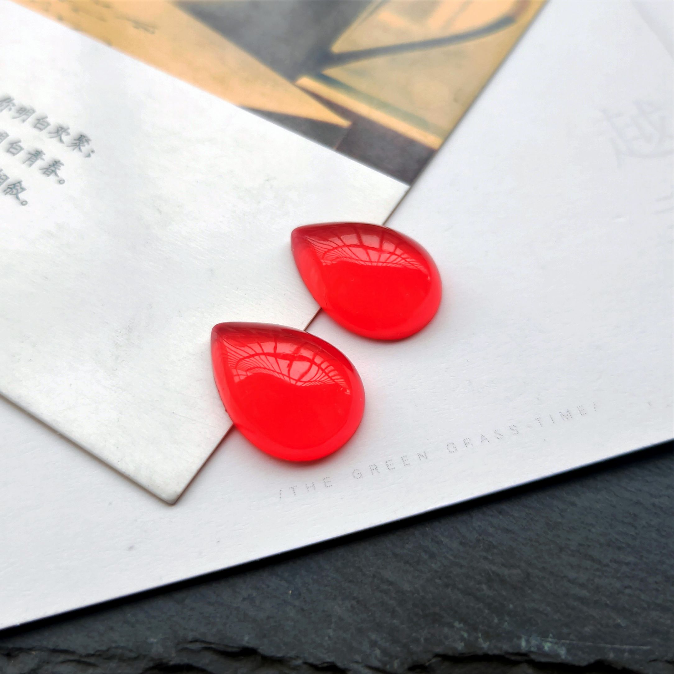 New resin glossy teardrop-shaped ring face, starry sky ring face, diy stepping hairpin, inlaid material, diy jewelry accessories Specification image