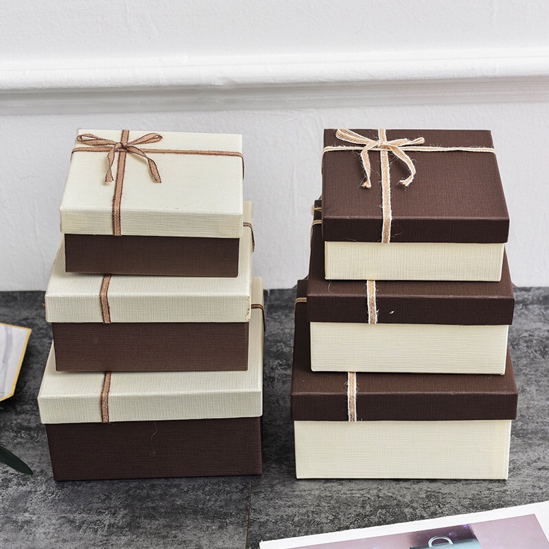 Square packing gift jewelry box European style simple silk scarf packing box snacks small gift box manual packing box