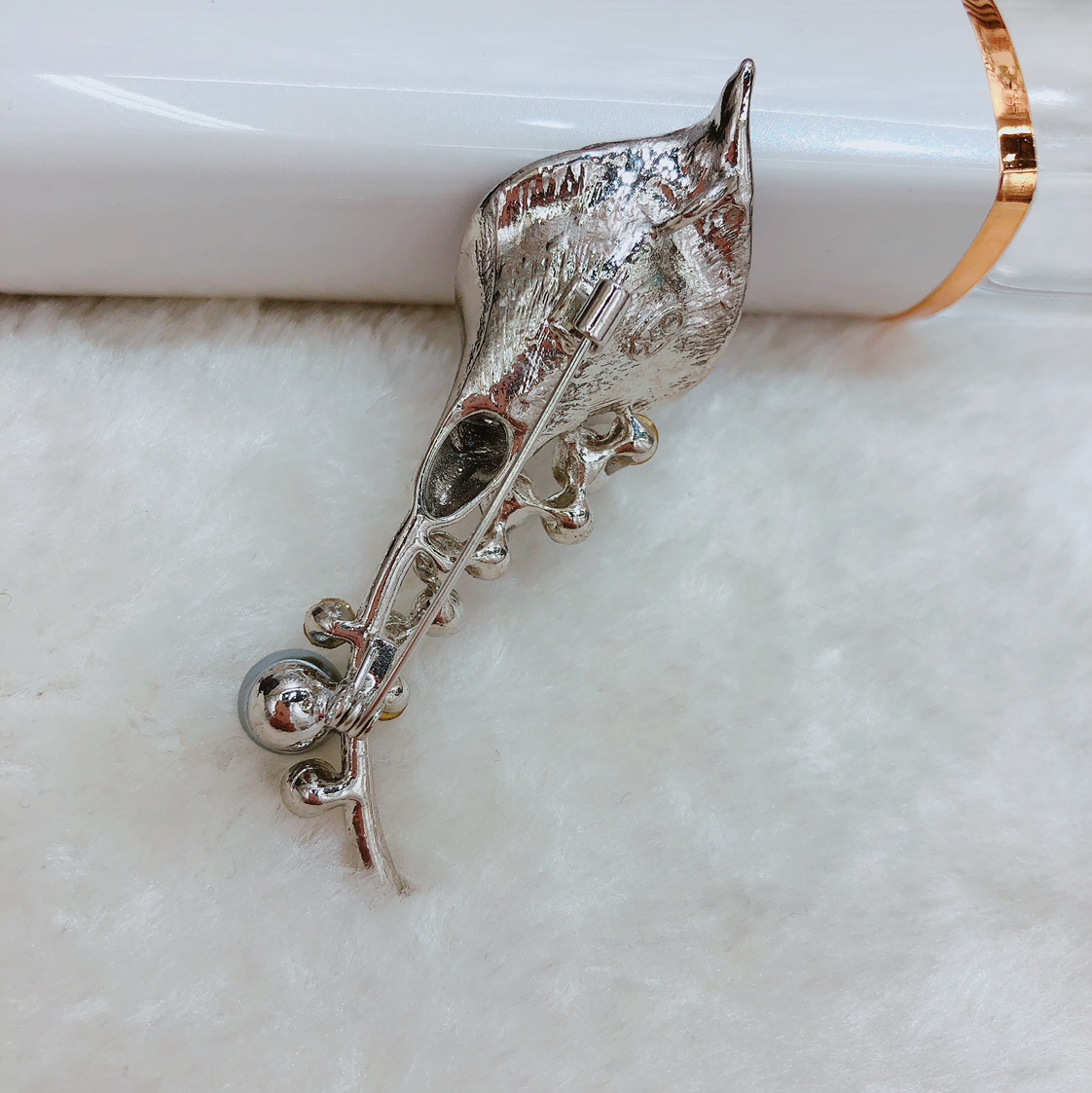 Korean brooch, pin, flower accessory, women's sweater, cardigan, button stitch, coat, corsage accessory, silk scarf button, anti-glare - Yingying -0313 details Picture