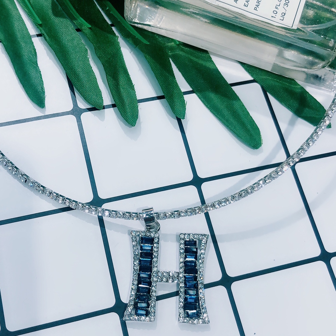2020 The last new fashion simple alloy collar