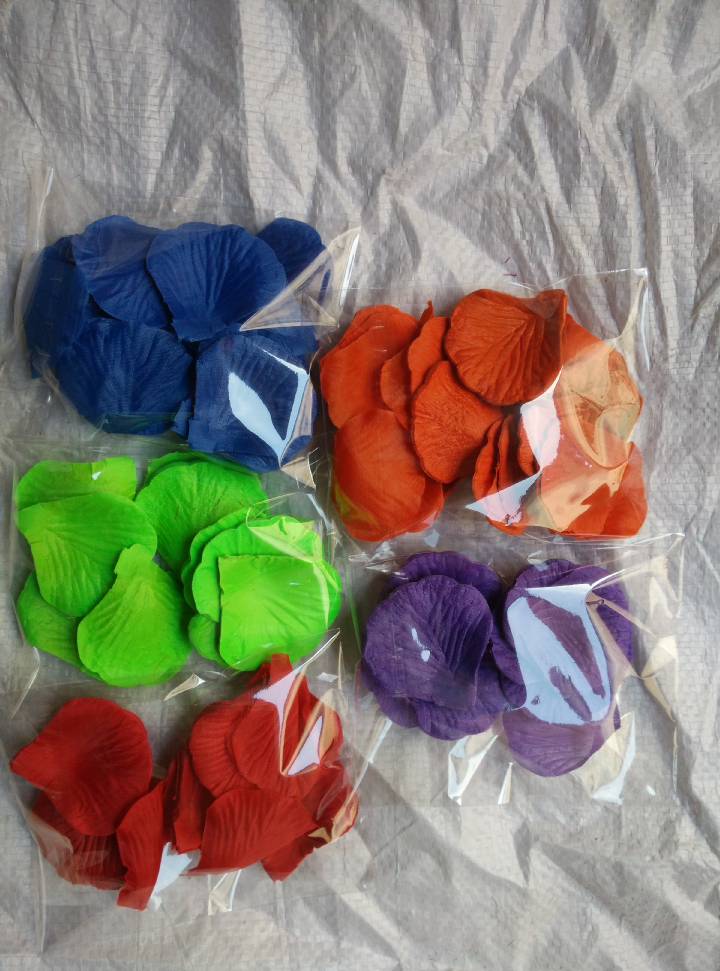 仿真花，仿真玫瑰花瓣，玫瑰花，百合花，尤加利，乒乓菊，详情图6