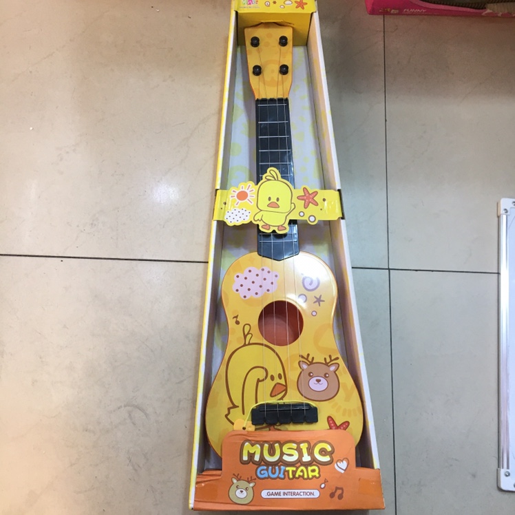 仿真4根钢丝四弦中号可弹奏吉他🎸