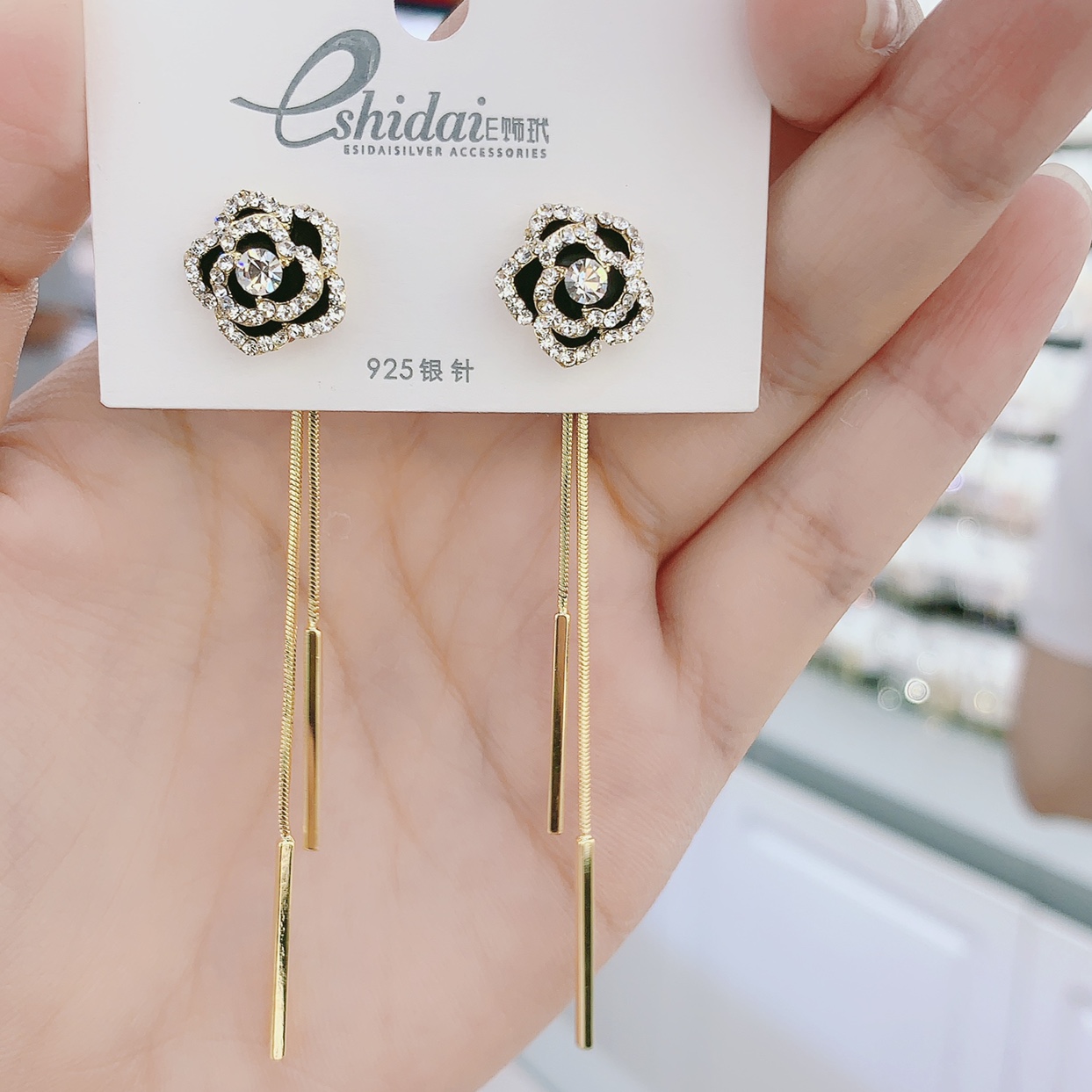 Camellia pearl earrings and earrings wholesale, one flower style with two pairs of stud earrings