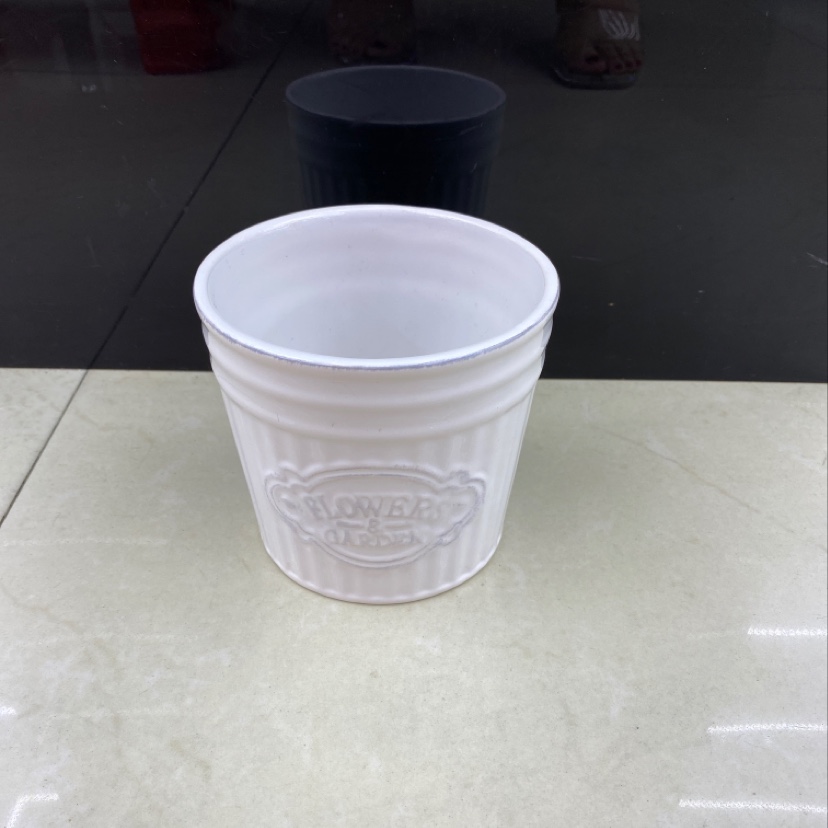 Fresh and light flower POTS in white, blue and pink are sold in bulk by the box Specification image