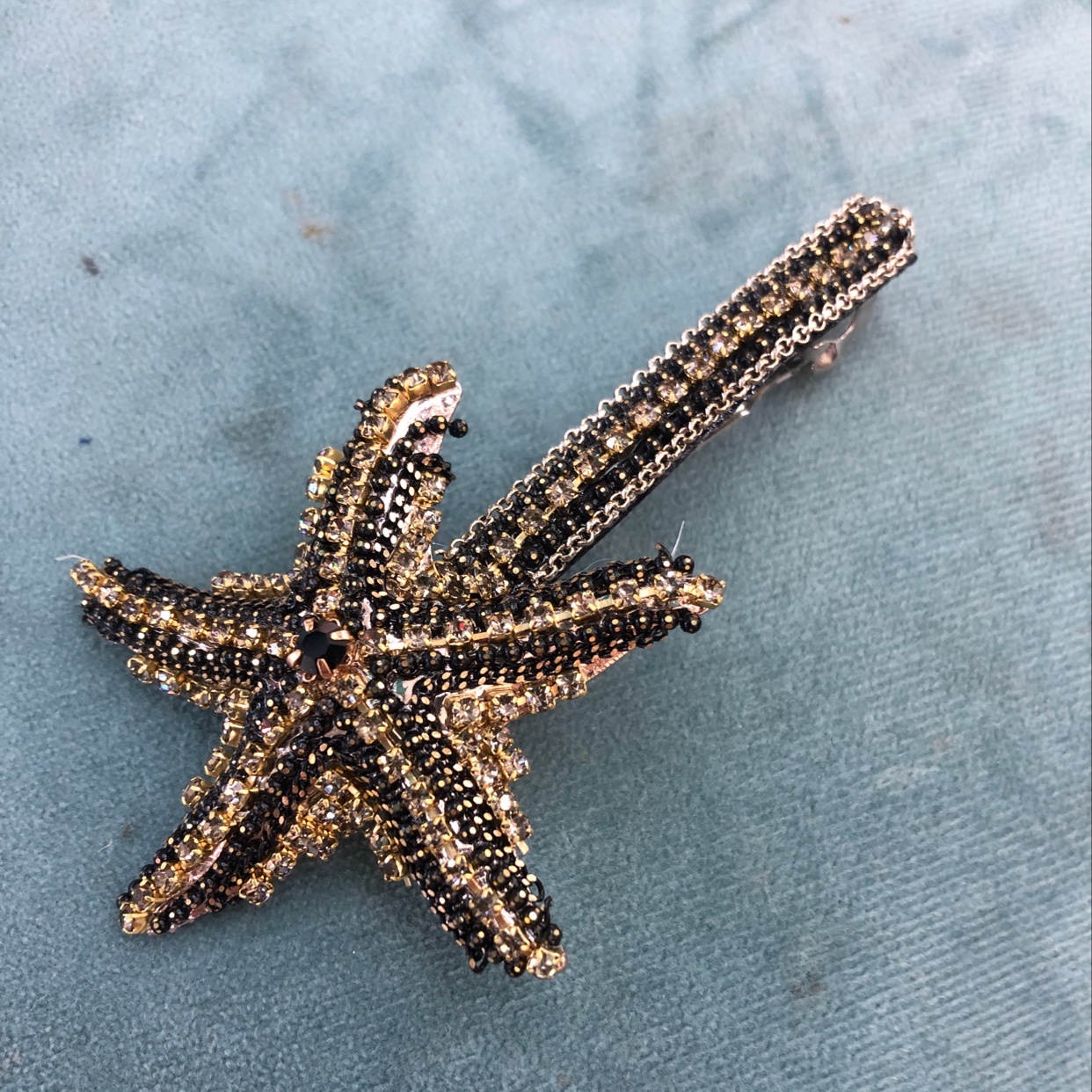 Starfish one-piece clip