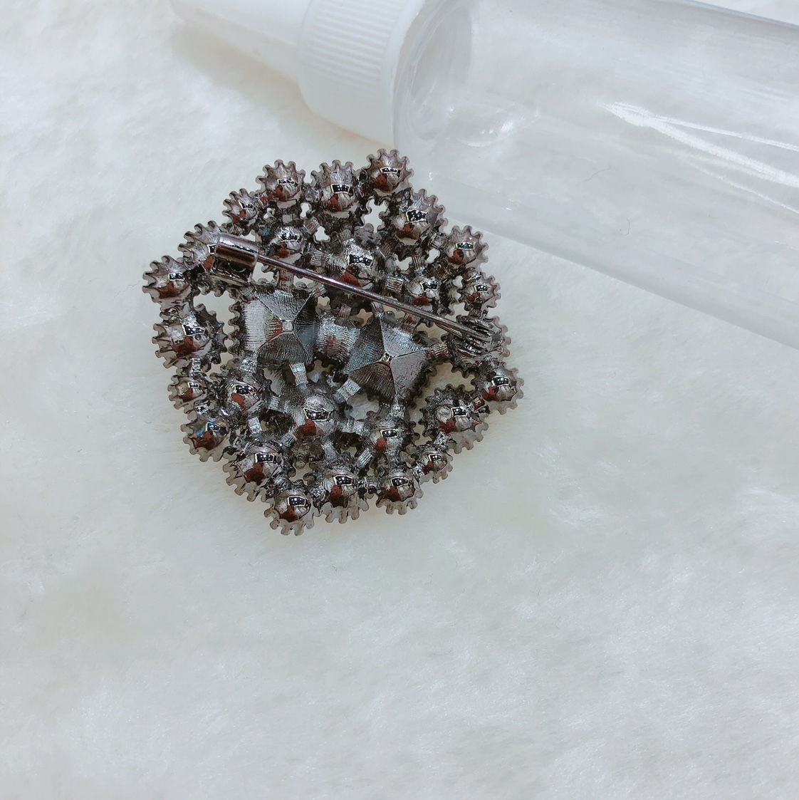 The noble lady style is of great quality, shining brightly. Brooches, corsages, women's accessories, elegant pins, simple Korean, luxurious and grand details Picture