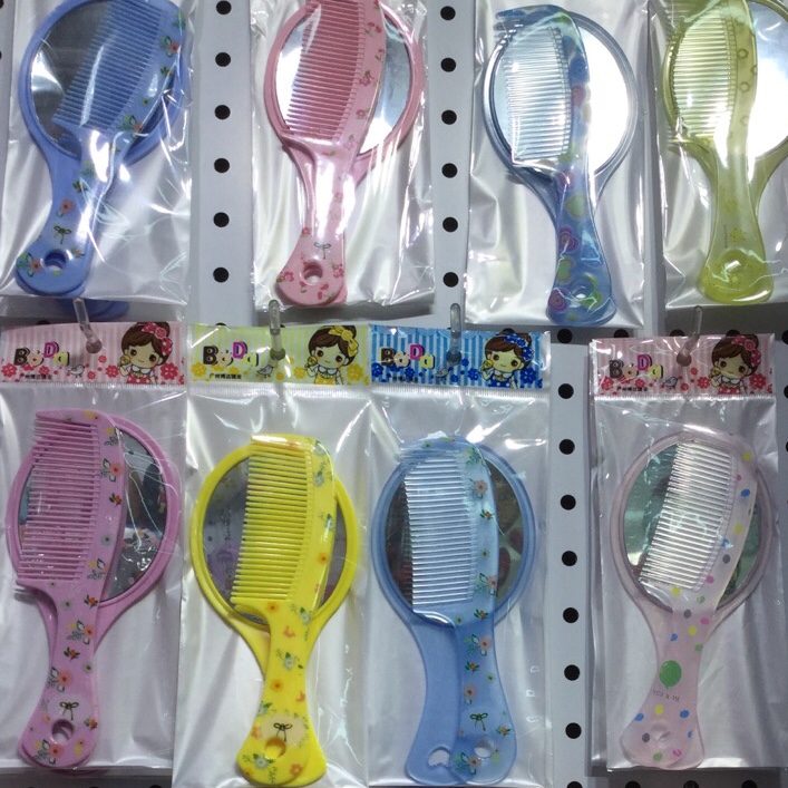 化妆镜子梳子，儿童梳子镜子，卡通镜梳，镜梳。爆款镜子。套装，支持来样定制。有现货，工厂直销