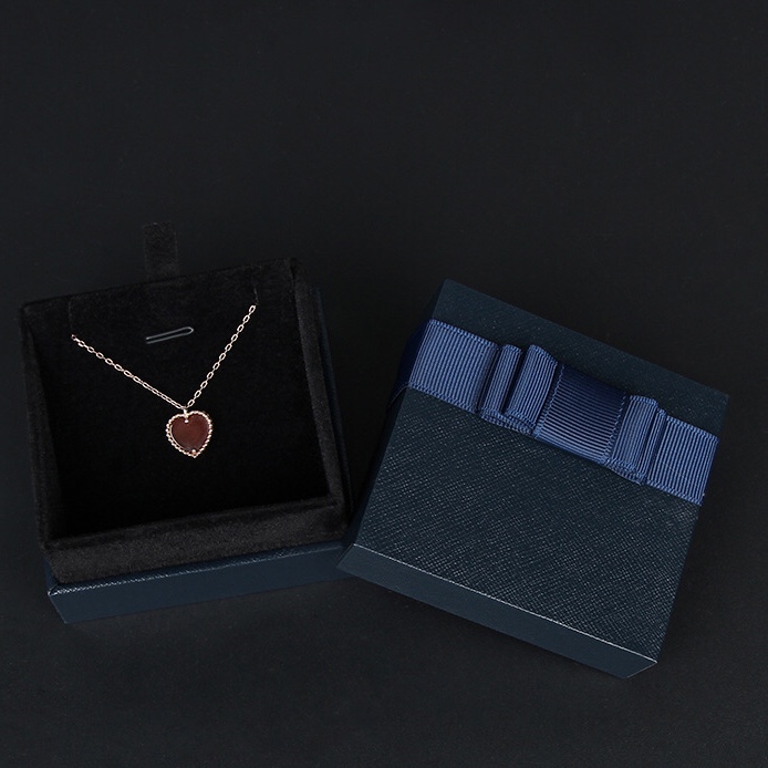 Pendant boxes, jewelry boxes, gift boxes, packaging boxes Application Scenario
