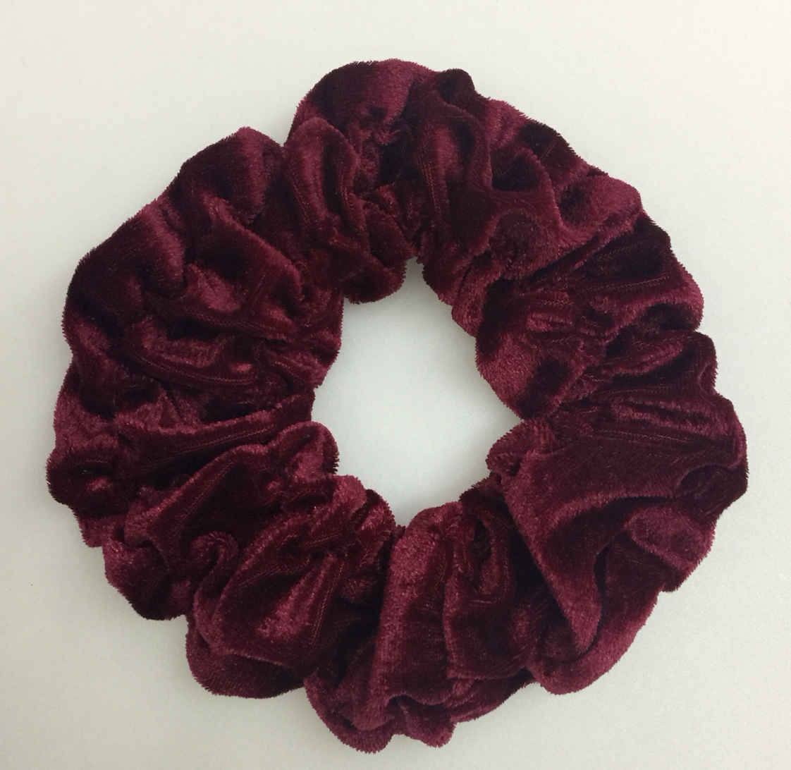 A large velvet rubber band ring