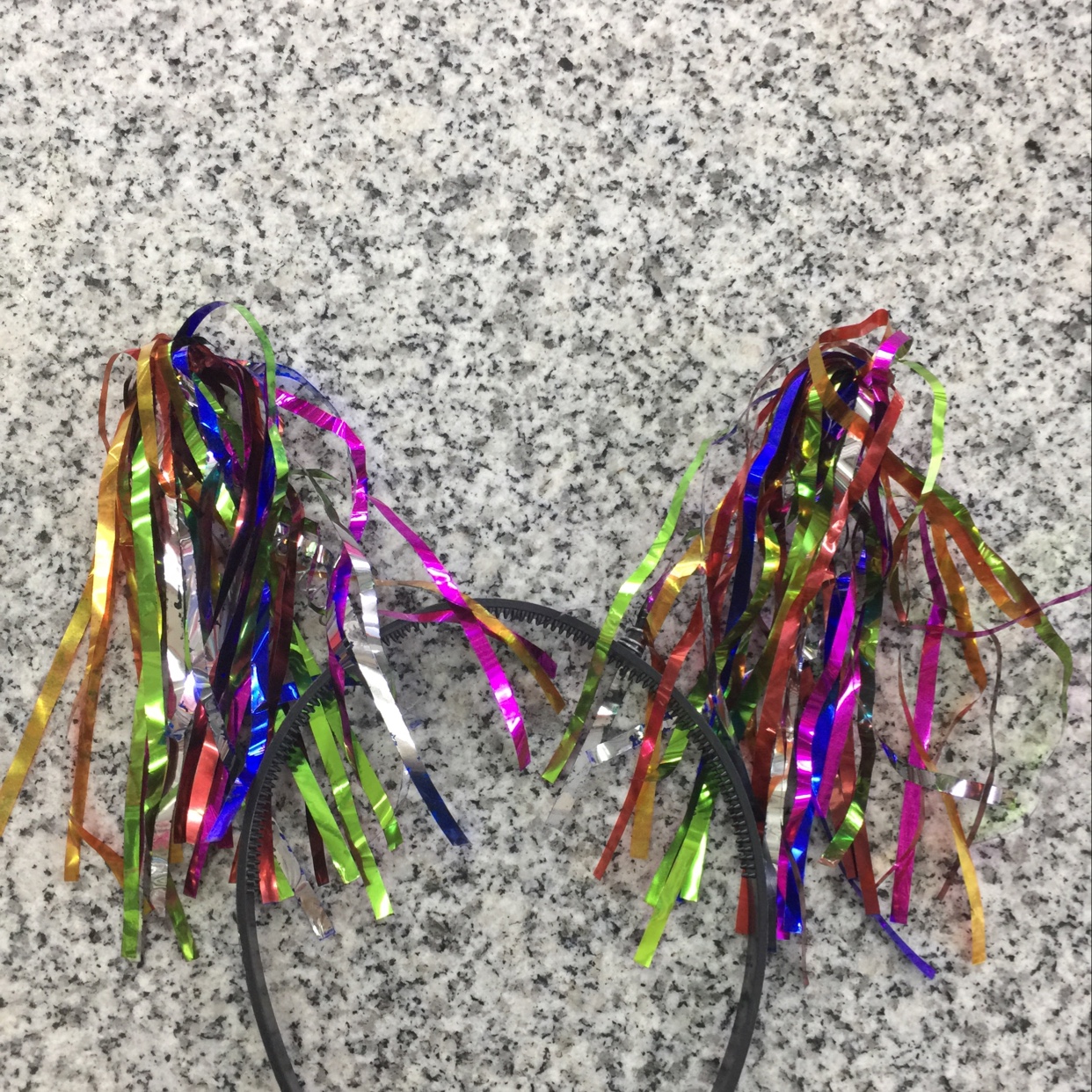 彩色雨丝，一件1200个