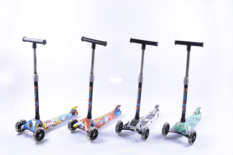 小米高滑板车三轮可折叠滑板车闪光轮图