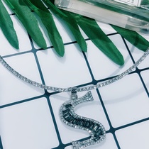 Go with a simple alphabet collar