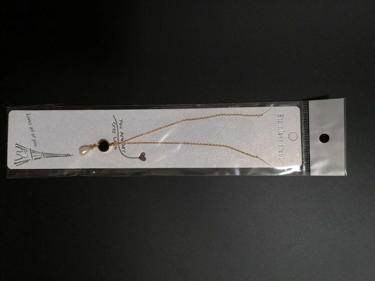 Meiduo titanium steel necklaces come in 11 different styles. Please refer to the pictures for reference. There are more actual varieties Specification image