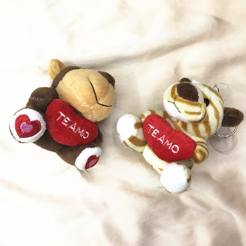 Creative and cute plush toys, figurines, keychains, bags, pendants, wedding gifts and discounts of bear, lion, deer, elephant and mouse series Application Scenario