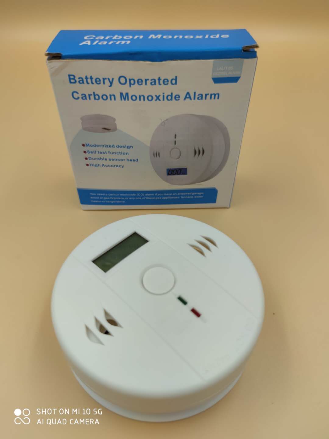 Carbon monoxide alarm Carbon monoxide detecting alarm