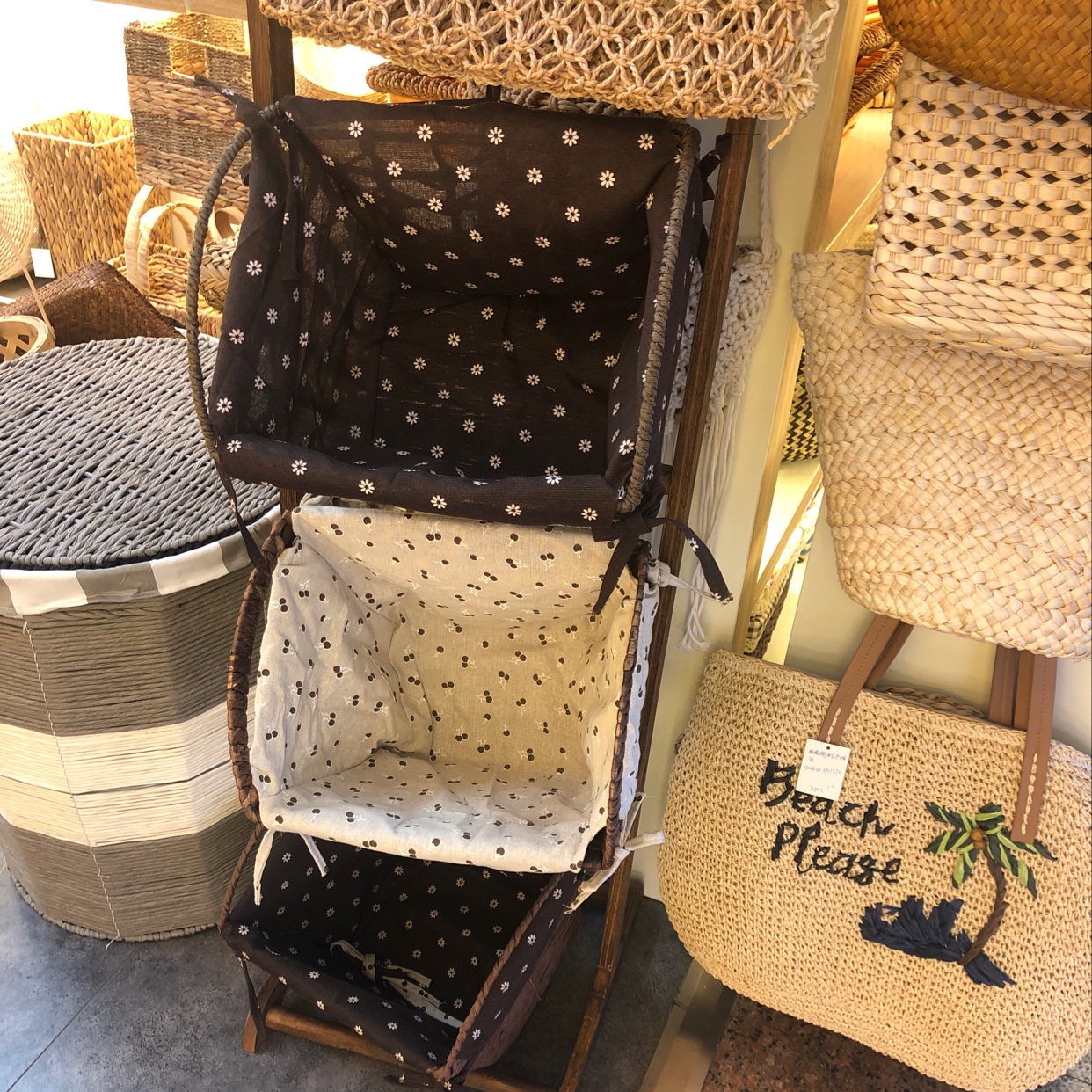 菩提橄榄核竹节编织仿藤收纳筐 餐巾环款式 环保耐用花篮子 家居收纳装饰品仿藤收纳筐橄榄核竹节编织花篮子餐巾环菩提橄榄核竹产品图