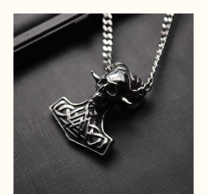 A long, unique and versatile necklace pendant for men and women on the streets of Europe and America, a hip-hop titanium steel trendy brand pendant accessory full figure