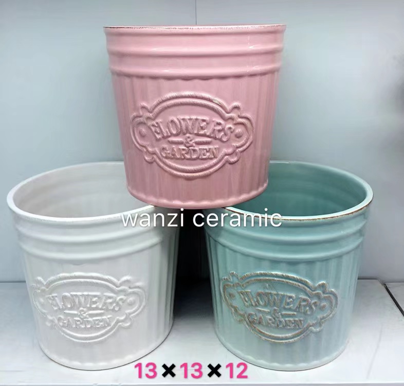 Fresh and light flower POTS in white, blue and pink are sold in bulk by the box