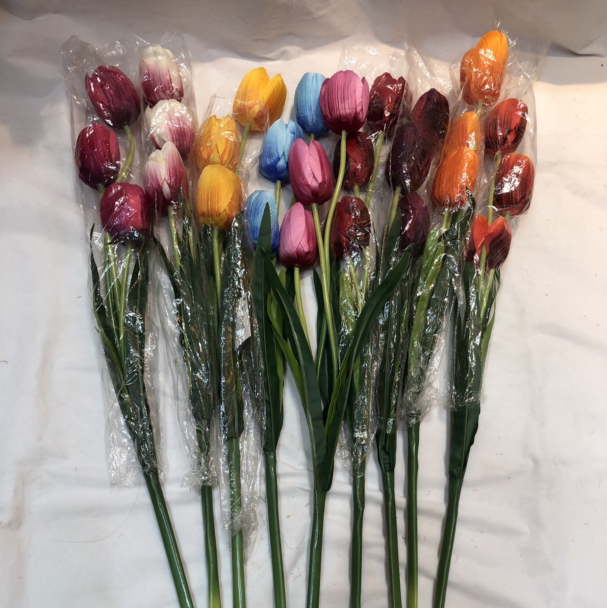 Little more than three head tulip 🌷 color in large thumbnail