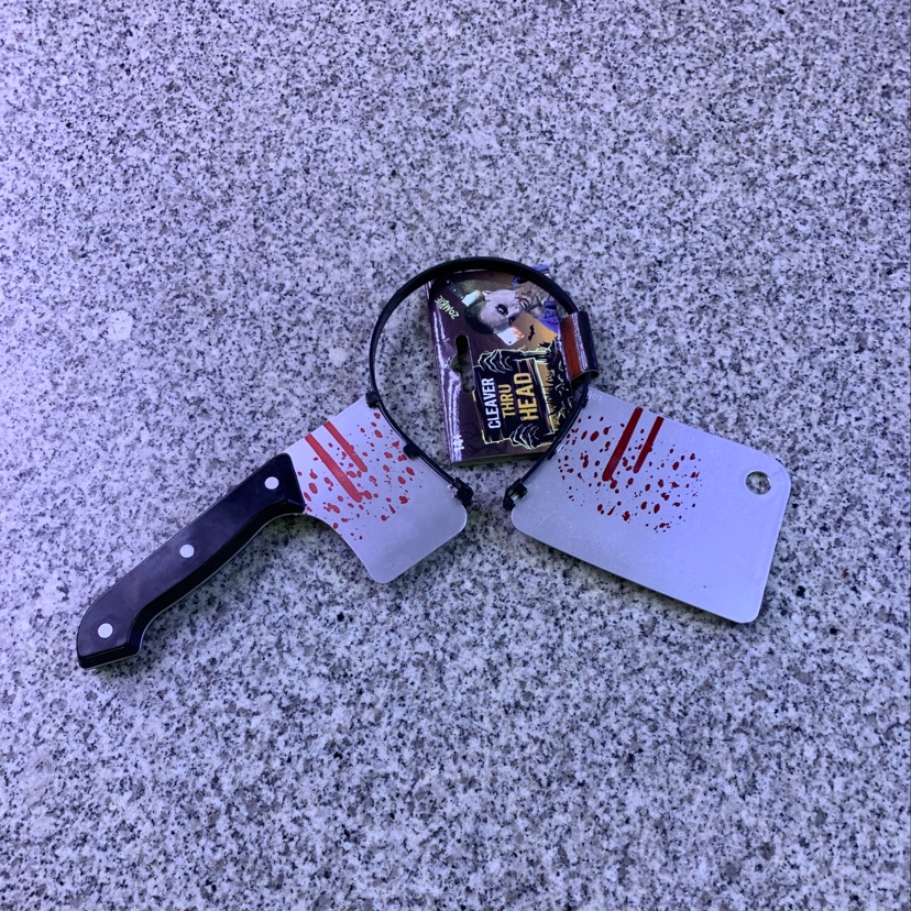 Halloween penetration knife thumbnail